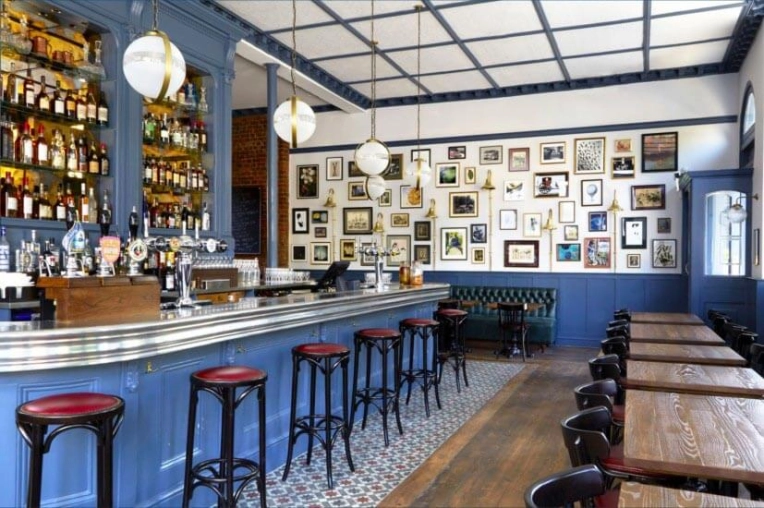 Hotels / Restaurants, Renovation