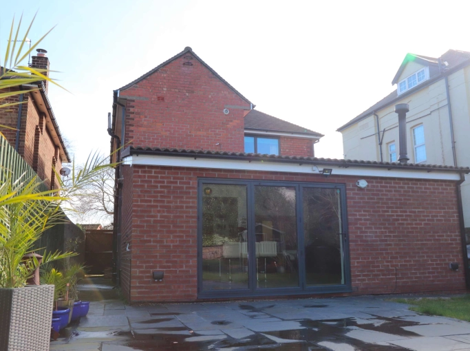Single-Family Homes, Townhouse, New Build, Extension, Ancien