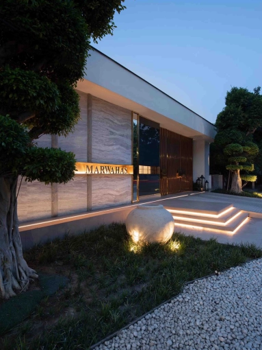 Retail, Hotels / Restaurants, Landscape Architecture