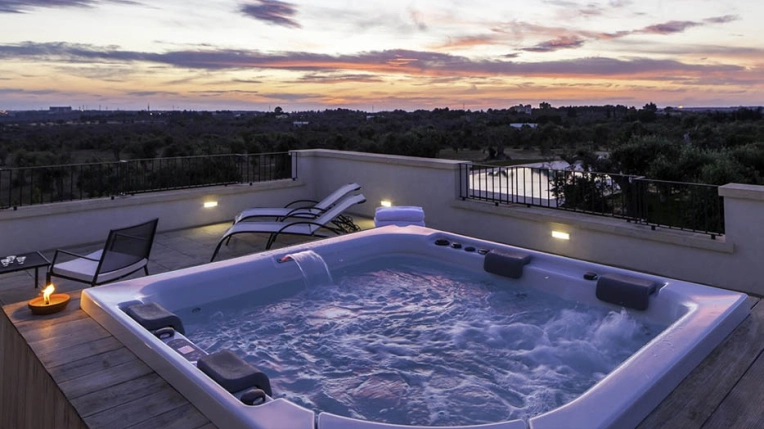 Patios & Terraces, Hotels / Restaurants, Renovation