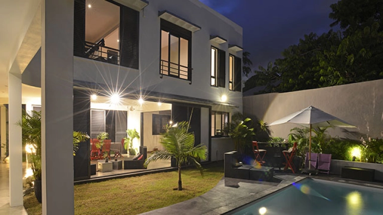 Patios & Terraces, Single-Family Homes, Swimming Pools